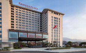 Hotel Ramada Plaza By Wyndham Enshi Exterior photo