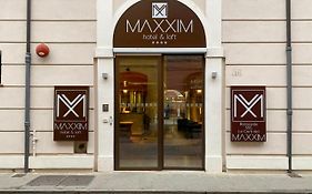 Maxxim Hotel Ferrara Exterior photo