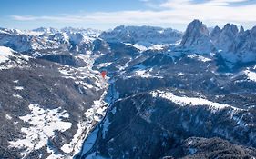 B&B La Tambra - Central With Restaurant Santa Cristina Val Gardena Exterior photo