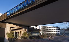 Wyndham Stuttgart Airport Messe Hotel Exterior photo