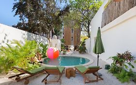 Oostel Smart Hostel - Tulum Pueblo (Adults Only) Exterior photo