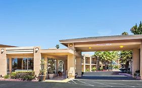 Travelodge Vallejo I-80 Exterior photo