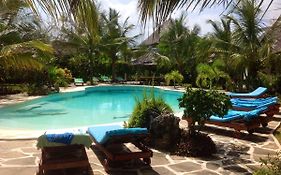 3 Bedrooms House At Watamu 100 M Away From The Beach With Shared Pool Furnished Terrace And Wifi Exterior photo