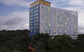 Hotel Crowne Plaza Pune City Centre Exterior photo