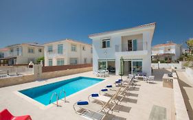 Shaye Front Line Villa Protaras Exterior photo