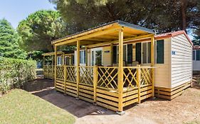 Camping Adria Mobile Homes In Brioni Sunny Camping Pola Exterior photo