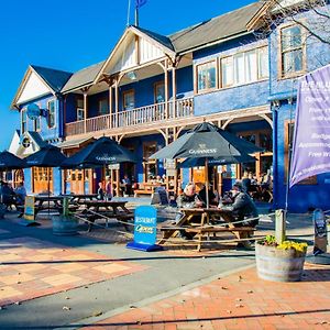 Hotel The Blue Pub Methven Exterior photo