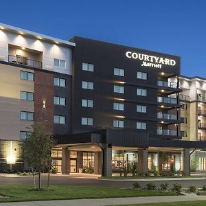 Hotel Courtyard By Marriott Mt. Pleasant At Central Michigan University Mount Pleasant Exterior photo