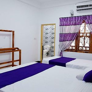 Snp Star Guest House Trincomalee Exterior photo