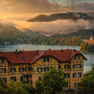 Hotel Triglav Bled Exterior photo