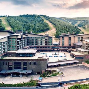 Hotel Genting Grand Chongli Exterior photo