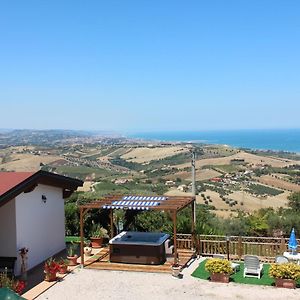 Casa Di Lety Bed and Breakfast Roseto Degli Abruzzi Exterior photo