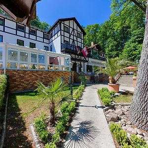 Hotel Seeschloss Lanke Exterior photo