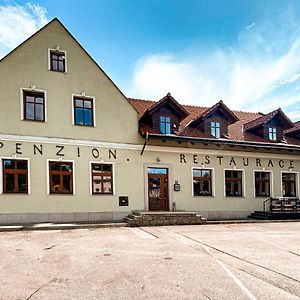 Hotel Penzion a restaurace U ŘEKY Ledeč nad Sázavou Exterior photo