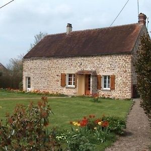 Charmante Maison Xixe Avec Jardin, Wifi Et Baptemes De L'Air A Proximite - Fr-1-497-32 Villa Vrigny  Exterior photo