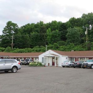 Cortland Motel Exterior photo