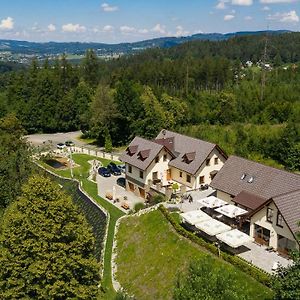 Hotel Penzion Na kraji lesa Valašské Meziříčí Exterior photo