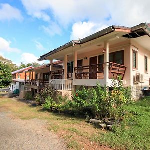 Hotel Oyo 75373 Chamil House Nai Harn Exterior photo