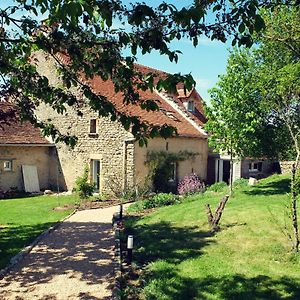 Le Thé au Jardin Bed and Breakfast Saint-Julien-de-Civry Exterior photo