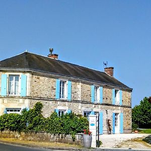 La maison de Thiré Bed and Breakfast Exterior photo