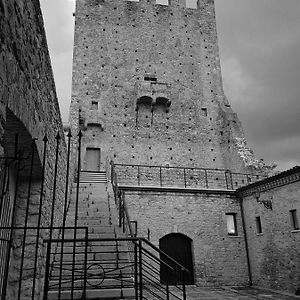 Castel di Pietra Bed and Breakfast Pietra Montecorvino Exterior photo