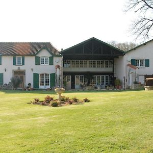 Domaine Sainte Barthe, Entre Marciac Et Nogaro Bed and Breakfast Aignan Exterior photo