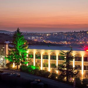 Park Hotel Raya Garden Veliko Tărnovo Exterior photo