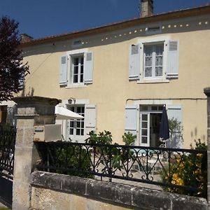 Appartamento Le Cerisier Et Le Petit Cerisier L'Etang des Faures Exterior photo