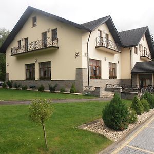 Hotel Penzion Hucava Tatranská Kotlina Exterior photo