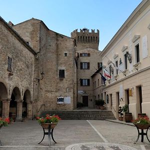 Appartamento Casa Vacanza L'Antico Borgo - Moresco Exterior photo