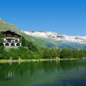 Chalet Sul Lago Hotel In Montagna Moncenisio Exterior photo