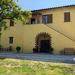 Hotel La Nana Gialla Riotorto Exterior photo