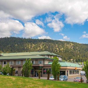 Sandman Hotel & Suites Williams Lake Exterior photo