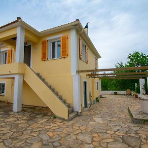 Traditional Village House Méson Yerakaríon Exterior photo