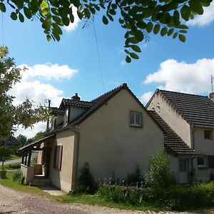 Les Gallerands Bed and Breakfast Bessais-le-Fromental Exterior photo