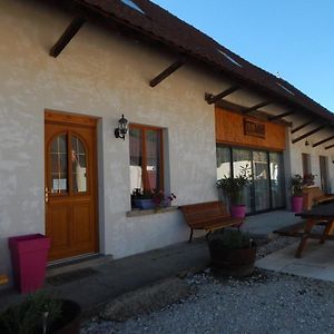 Hotel Gite chez Marcel et Béa La Chapelle-Saint-Sauveur  Exterior photo