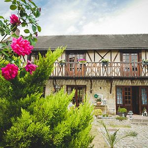 Au Fil De L'Eau Bed and Breakfast Fourges Exterior photo