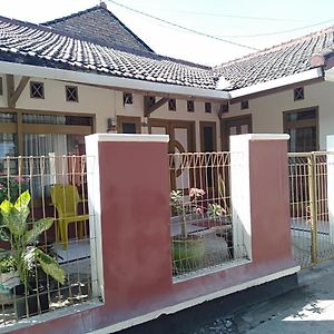 Banyuwangi Baru Homestay Exterior photo