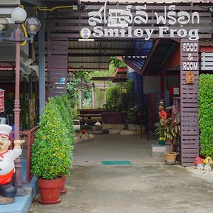 Appartamento Smiley Frog Kanchanaburi Exterior photo