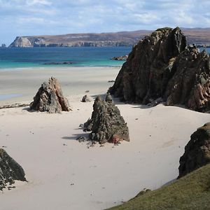 Wallaby’s Durness Exterior photo