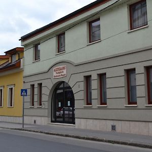 Hotel Althann Vendégház és Konferencia Központ Vác Exterior photo