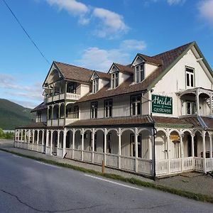 Hotel Heidal Gjestgiveri As Nedre Heidal Exterior photo