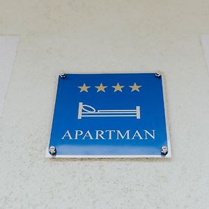 Appartamento Apartman Hana Licki Osik Exterior photo