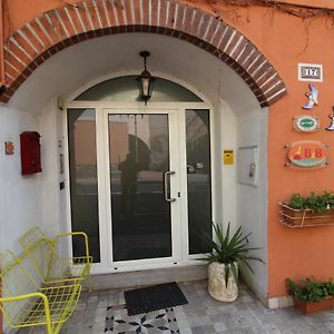 Due Passi dal Mare Bed and Breakfast Ceriale Exterior photo