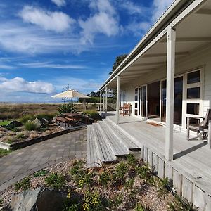 Hotel Pakiri Beach Holiday Park Exterior photo