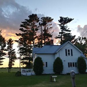 Quiet Farmhouse Retreat With Fire Pit - Pets Welcome Villa Milltown Exterior photo