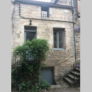 La petite maison médiévale de Melanie Villa Flavigny-sur-Ozerain Exterior photo