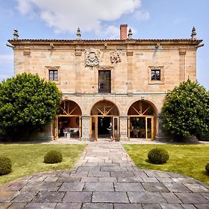 Hotel Helguera Palacio Boutique & Antique Santander Exterior photo