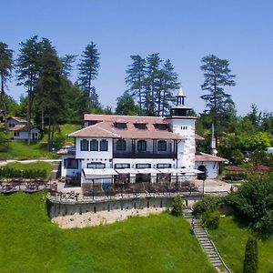 Hotel Complex Brashlyan Tryavna Exterior photo