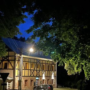 Hotel Penzion Stará Škola Vikantice Exterior photo